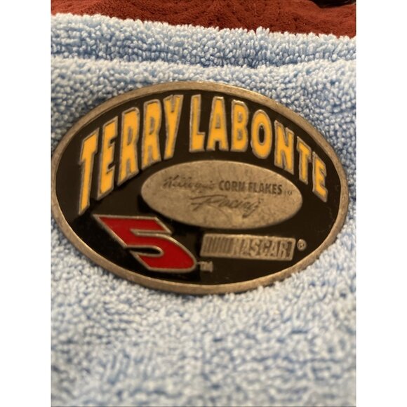 Vtg Belt Buckle NASCAR Terry Labonte 1996 Numbered 675 Kellogg's Corn Flakes - Picture 2 of 9